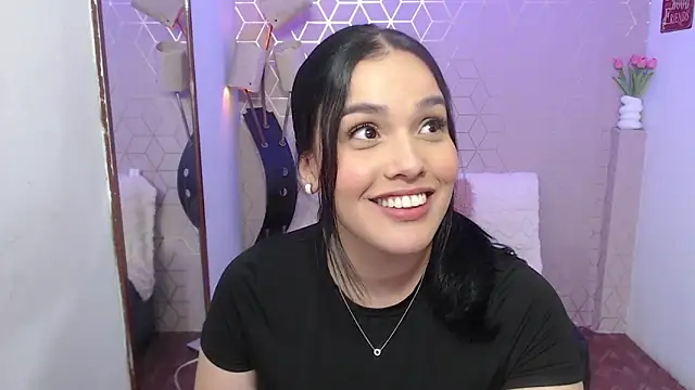 Lana Pearce online show from November 2025 10:25:01 PM