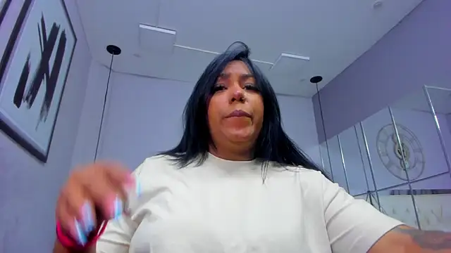 Snapshot of emma_purple_ chatting on October 2025 12:45:01 PM emma purple online show from October 2025 12:45:01 PM