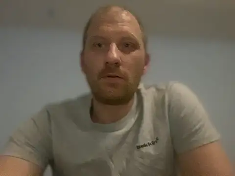 Snapshot of Krzysiekg123 chatting on February 2025 04:24:01 PM Krzysiekg123 online show from February 2025 04:24:01 PM