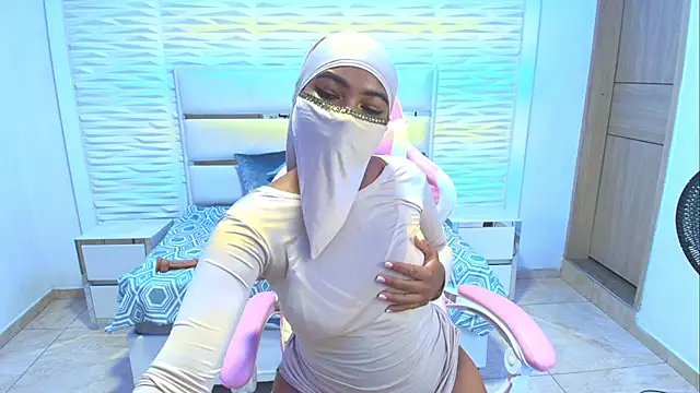 Snapshot of Zafira_kazenn chatting on February 2025 06:02:01 AM Zafira kazenn online show from February 2025 06:02:01 AM