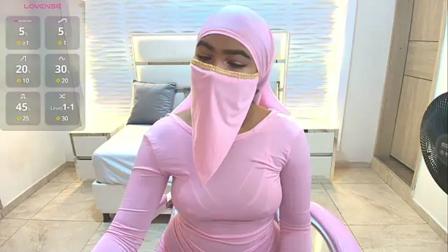 Snapshot of Zafira_kazenn chatting on February 2025 02:21:01 AM Zafira kazenn online show from February 2025 02:21:01 AM