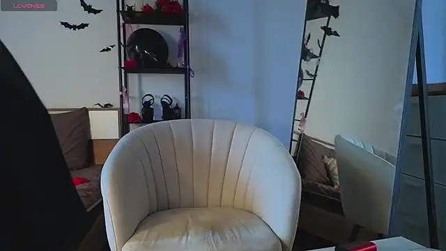 Bella  Faith online show from October 2025 09:10:01 AM