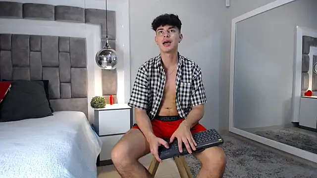 DrakeCollinss online show from February 2025 07:48:02 PM