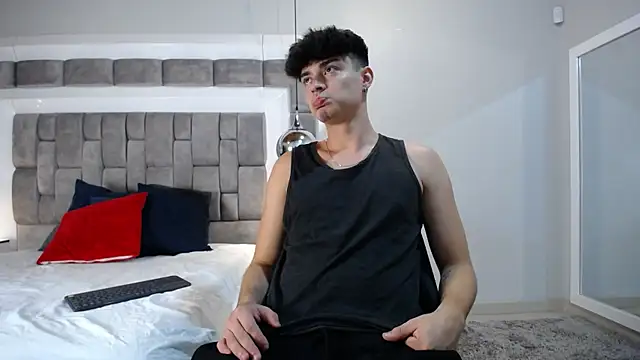 DrakeCollinss online show from February 2025 08:00:01 PM