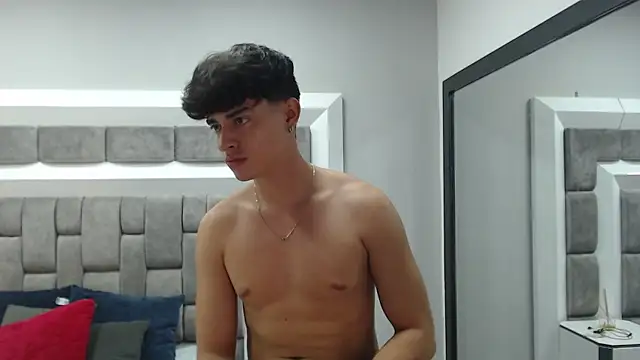 DrakeCollinss online show from March 2025 01:43:02 AM
