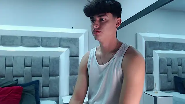 DrakeCollinss online show from March 2025 07:38:01 PM