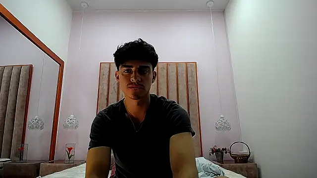 DrakeCollinss online show from September 2025 03:39:02 PM