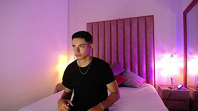 DrakeCollinss online show from November 2025 12:38:01 PM