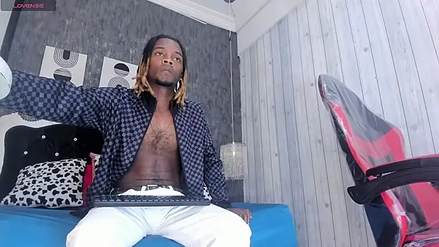 LooganX online show from February 2025 01:48:01 PM