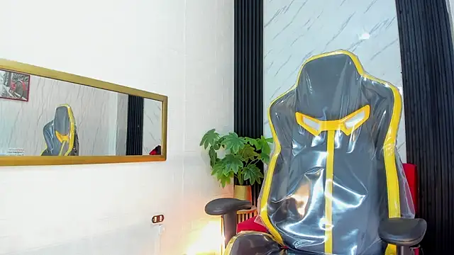 LooganX online show from March 2025 04:23:01 PM