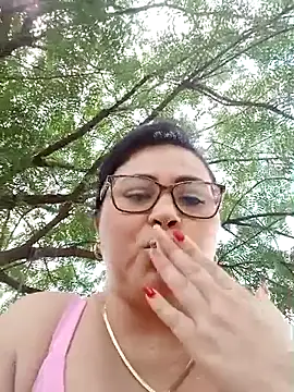 promiscuous-indecent-momm online show from February 2025 04:55:01 PM