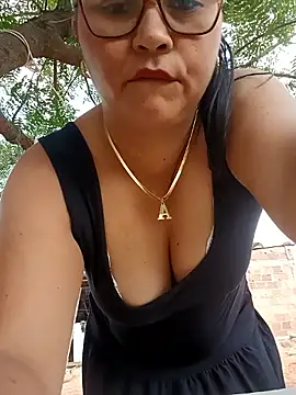 promiscuous-indecent-momm online show from February 2025 07:44:01 PM