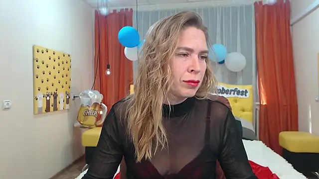 Snapshot of TessaDaybreak chatting on October 2025 07:27:01 AM TessaDaybreak online show from October 2025 07:27:01 AM