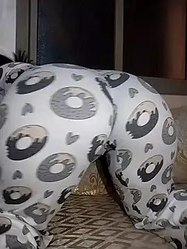 Snapshot of Dalou3a-69 chatting on October 2025 11:46:01 PM Dalou3a-69 online show from October 2025 11:46:01 PM