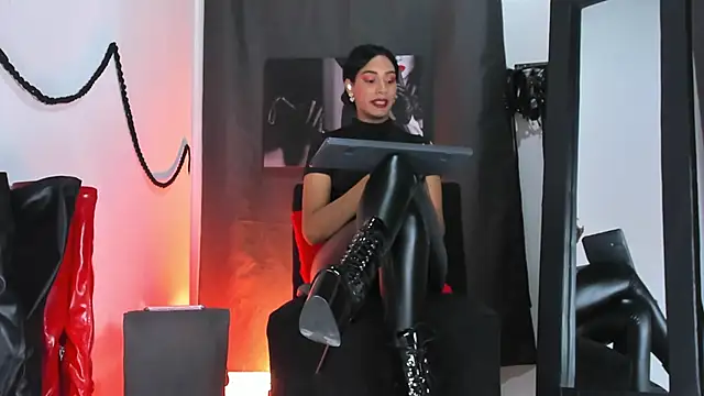 Snapshot of Aleshkastone chatting on October 2025 01:06:02 AM Aleshkastone online show from October 2025 01:06:02 AM