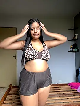 Snapshot of gatinha_18 chatting on October 2025 08:13:02 PM gatinha 18 online show from October 2025 08:13:02 PM