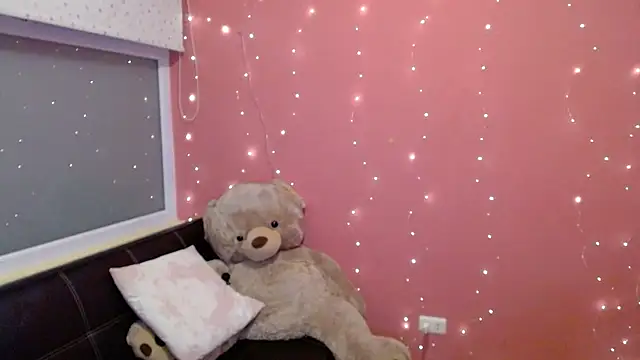 Snapshot of morahaze chatting on February 2025 10:04:02 AM morahaze online show from February 2025 10:04:02 AM