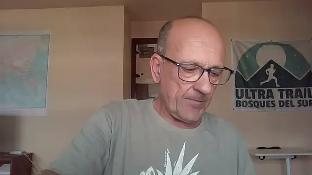 llopaco online show from October 2025 12:50:01 PM