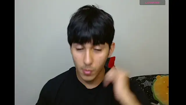 neithanzynxx online show from November 2025 07:15:01 PM