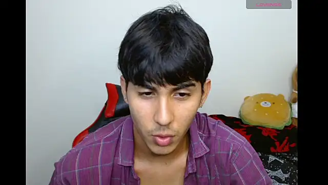 neithanzynxx online show from November 2025 07:25:01 PM