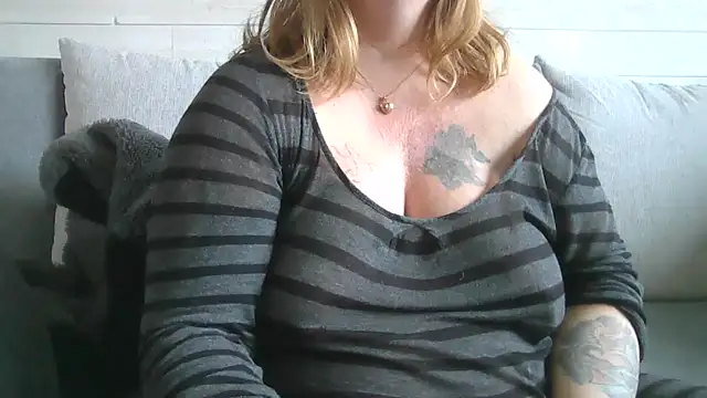 sizha6 online show from October 2025 10:38:01 AM