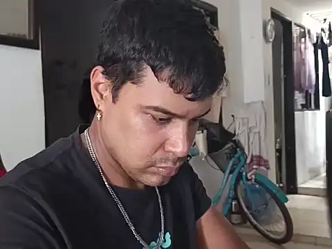 juniorguty online show from November 2025 07:45:01 PM