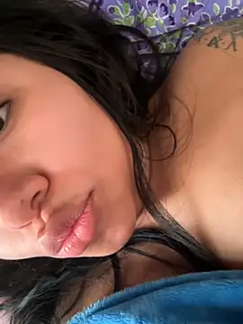 Snapshot of Karla_Stein2025 chatting on November 2025 01:17:02 PM Karla Stein2025 online show from November 2025 01:17:02 PM