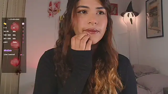 Snapshot of mmycaliope chatting on October 2025 10:28:02 PM mmycaliope online show from October 2025 10:28:02 PM