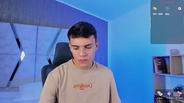 JacobRoberts1 online show from October 2025 08:22:01 PM