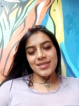 Emily sharlot online show from February 2025 09:09:01 PM