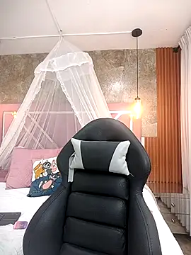 EmmaSulivan online show from September 2025 12:31:02 PM