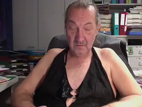 HMStraps01 online show from February 2025 03:27:01 PM