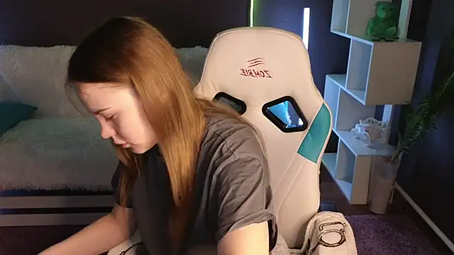 Dyna bae online show from September 2025 01:44:02 AM