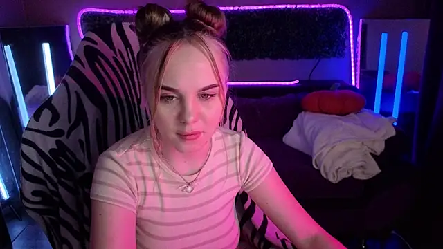 Dyna bae online show from November 2025 01:48:02 AM