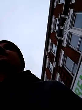 Snapshot of Eusuntnoulgigolo chatting on October 2025 05:12:02 PM Eusuntnoulgigolo online show from October 2025 05:12:02 PM