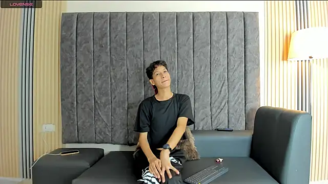 axel grays online show from September 2025 12:48:01 PM