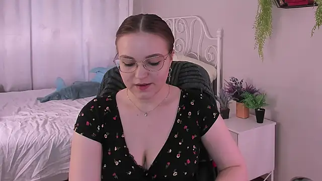 Rada Woods online show from March 2025 04:36:02 AM