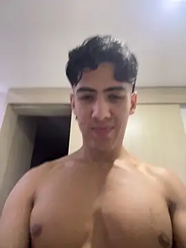 Taylercross online show from March 2025 10:09:02 PM