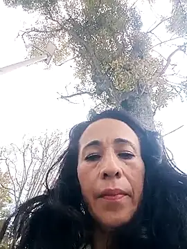 Snapshot of Coeur_de_luxure chatting on October 2025 06:08:01 PM Coeur de luxure online show from October 2025 06:08:01 PM