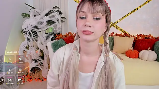 angel claire online show from October 2025 10:03:02 PM