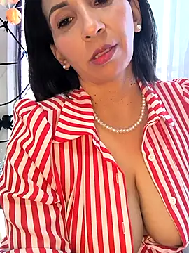 Snapshot of Mrsvictoriaaa chatting on October 2025 07:27:02 PM Mrsvictoriaaa online show from October 2025 07:27:02 PM