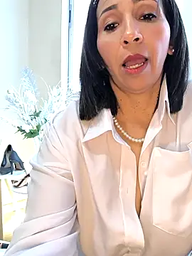 Snapshot of Mrsvictoriaaa chatting on November 2025 07:21:01 PM Mrsvictoriaaa online show from November 2025 07:21:01 PM