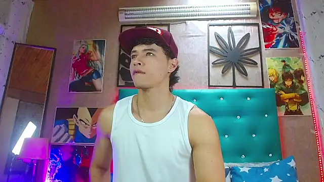 LiamAndrewzz online show from November 2025 05:58:02 PM