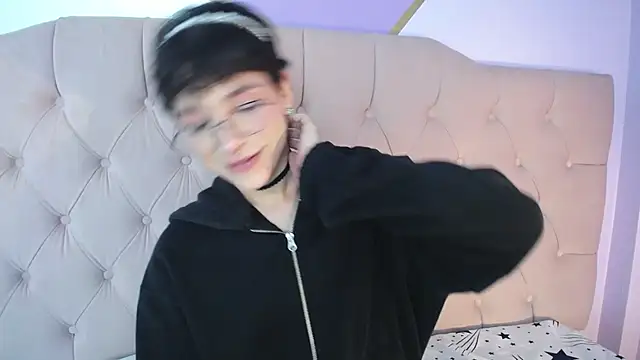 Damiian21  online show from March 2025 02:19:01 PM