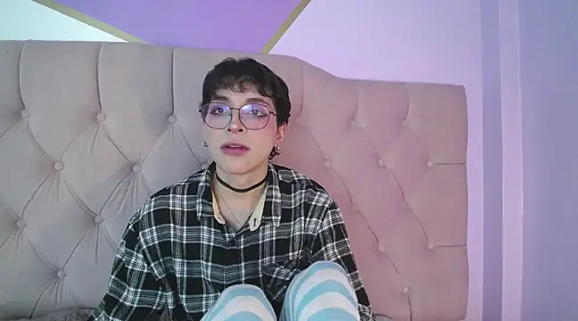 Damiian21  online show from March 2025 02:10:01 PM