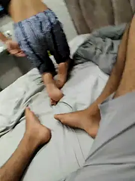 Snapshot of HorNy_Bro_Sis chatting on October 2025 04:34:01 AM HorNy Bro Sis online show from October 2025 04:34:01 AM