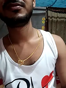 Snapshot of RealcoupleP chatting on October 2025 05:59:02 AM RealcoupleP online show from October 2025 05:59:02 AM