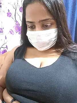 COZY ROZI online show from October 2025 04:41:01 PM