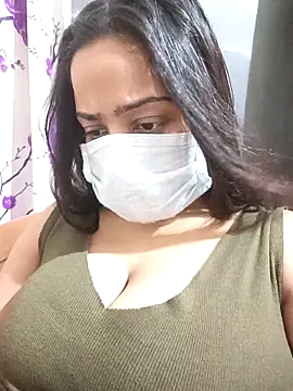 COZY ROZI online show from October 2025 04:55:01 PM