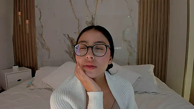 miss martiina online show from September 2025 03:06:02 AM